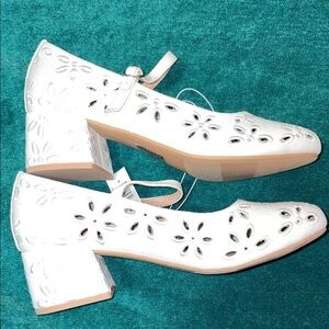 Torrid Eyelet block heel shoes NWT. WIDE